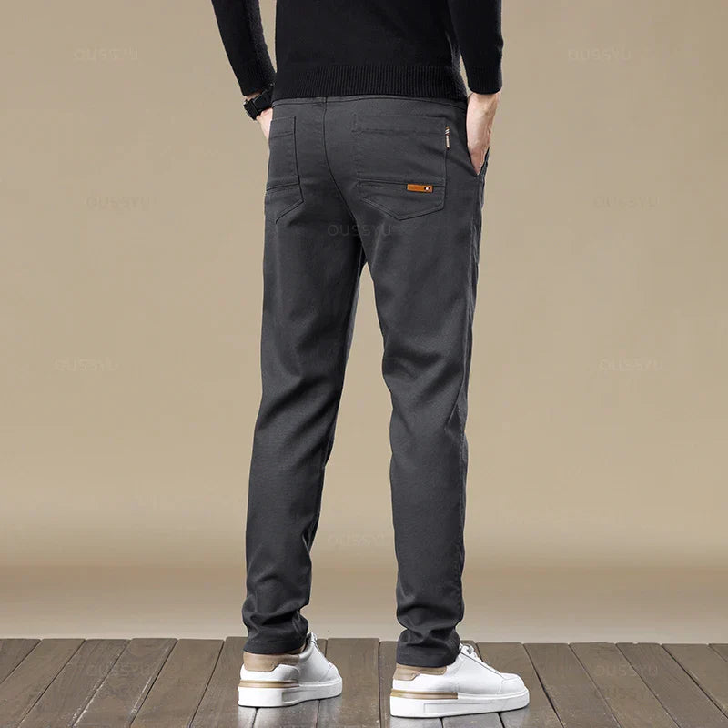 Calça Chino Masculina em Sarja